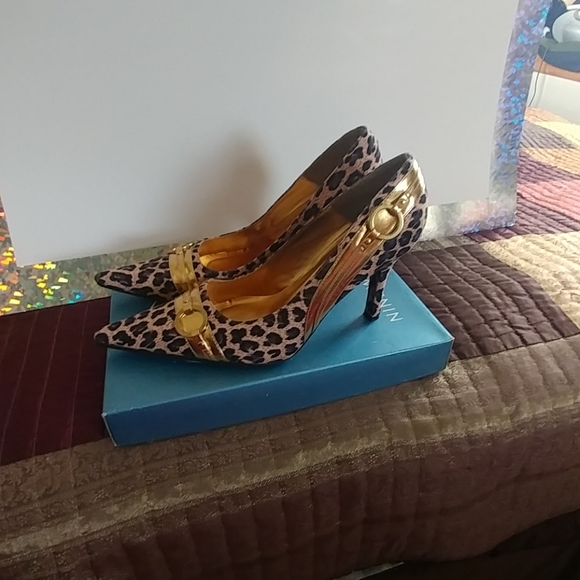 3 1/2 in. Coup D'etat heels. - Picture 2 of 7